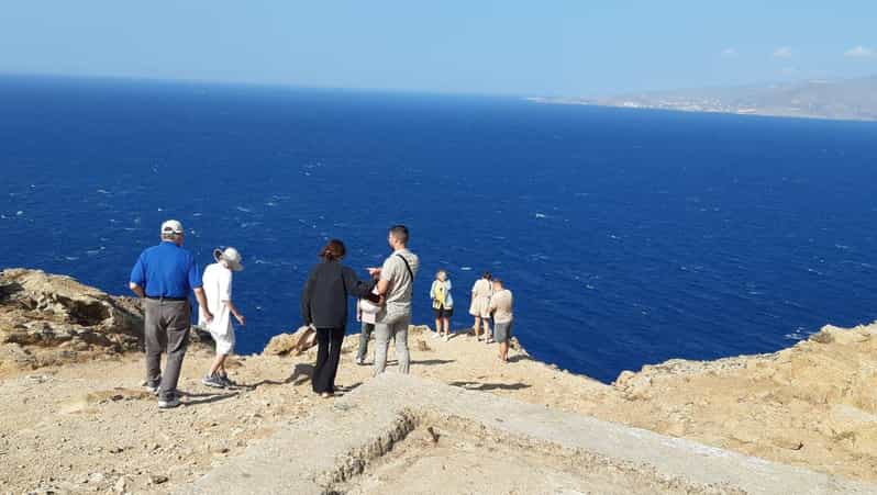 The ultimate Mykonos experience - Land & walking tour